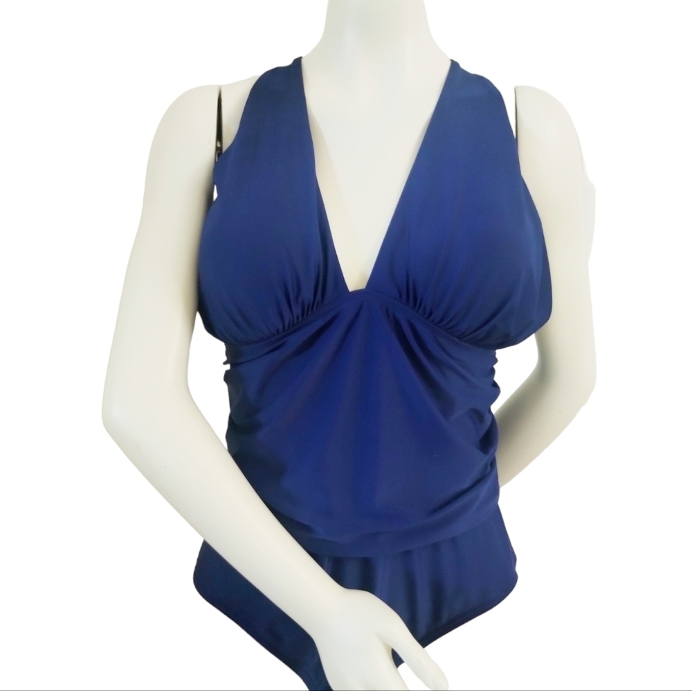 Swimsuit Women's Navy Belly Flattering Beachy Resortwear size 18/20 Pool